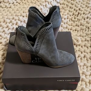 Vince Camuto Fileana booties